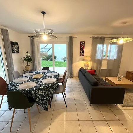 Single Storey House With Garden * Carantec